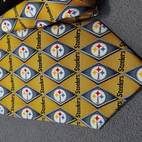 Pittsburgh Steelers, lot of 2 ties, both with the NFL logo for Authenticity. - Picture 2 of 6